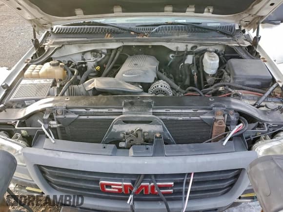 ✅ 2005 GMC Sierra 2500HD Work Truck • VIN: 1GTHK24U15E149145 • Lot: 95431825. Listed on Copart with 238,637 mi. Free auction sales archive from the USA and detailed vehicle history report at DreamBid. Image 11.