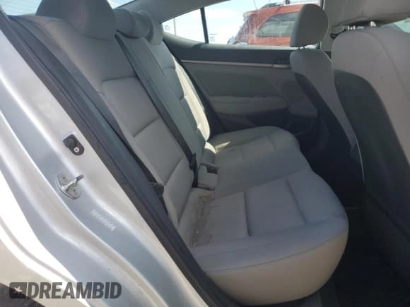 ✅ 2017 Hyundai Elantra SE • VIN: KMHD84LF0HU381222 • Lot: 71366305. Listed on Copart with 98,113 mi. Free auction sales archive from the USA and detailed vehicle history report at DreamBid. Image 10.