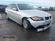 ✅ 2006 BMW 3 Series 325i • VIN: WBAVB13526PT16753 • Лот: 43859134. Опубликован ранее на IAAI с пробегом 132 136 миль. Бесплатный доступ к архиву аукционных продаж из США и подробный отчёт об истории автомобиля на DreamBid. Изображение 6.