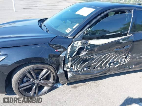 ✅ 2024 Acura Integra Technology • VIN: 19UDE4H61RA012329 • Lot: 42656367. Listed on IAAI with 21,901 mi. Free auction sales archive from the USA and detailed vehicle history report at DreamBid. Image 6.