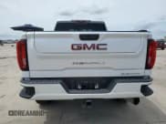 ✅ 2021 GMC Sierra 2500HD Denali • VIN: 1GT49REY5MF110135 • Лот: 48321185. Опубликован ранее на Copart с пробегом 41 899 миль. Бесплатный доступ к архиву аукционных продаж из США и подробный отчёт об истории автомобиля на DreamBid. Изображение 6.