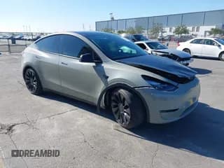✅ 2022 Tesla Model Y Performance • VIN: 7SAYGDEF3NF405560 • Lot: 43213161. Listed on IAAI with 38,170 mi. Free auction sales archive from the USA and detailed vehicle history report at DreamBid. Image 1.