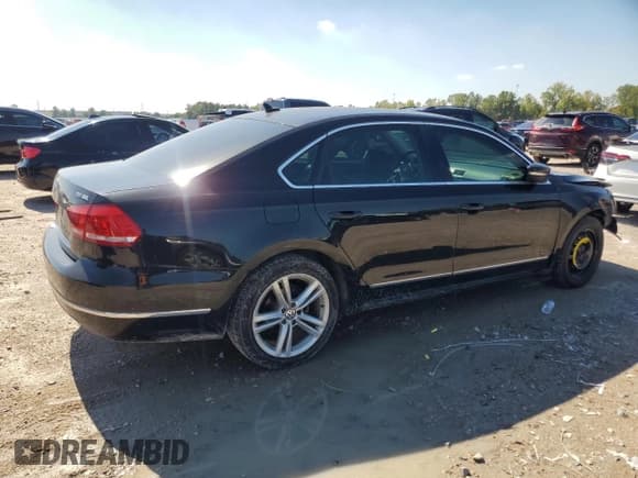 ✅ 2015 Volkswagen Passat SEL Premium • VIN: 1VWCV7A3XFC042261 • Лот: 89554585. Опубликован ранее на Copart с пробегом 102 274 миль. Бесплатный доступ к архиву аукционных продаж из США и подробный отчёт об истории автомобиля на DreamBid. Изображение 3.