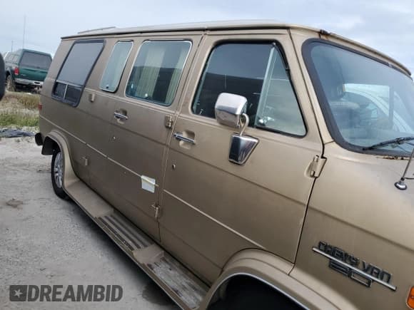 ✅ 1989 Chevrolet Chevy Van • VIN: 1GBEG25K2K7120100 • Лот: 75508934. Опубликован ранее на Copart с пробегом Не указан. Бесплатный доступ к архиву аукционных продаж из США и подробный отчёт об истории автомобиля на DreamBid. Изображение 13.