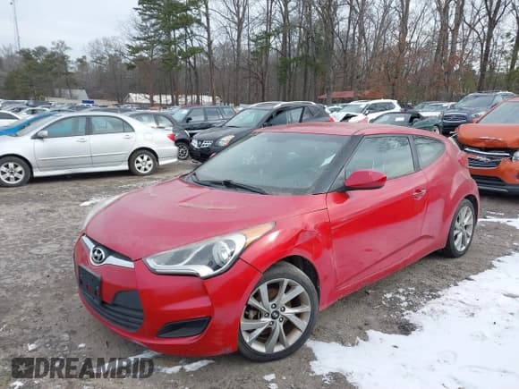 ✅ 2016 Hyundai Veloster • VIN: KMHTC6AD7GU277011 • Lot: 41384006. Wystawiony na IAAI z przebiegiem 108 422 mil. Bezpłatny archiwum sprzedaży aukcyjnych z USA i szczegółowy raport historii pojazdu na DreamBid. Zdjęcie 2.