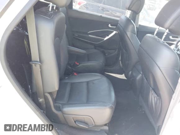 ✅ 2014 Hyundai Santa Fe GLS • VIN: KM8SN4HF5EU072835 • Лот: 43180919. Опубликован ранее на IAAI с пробегом 193 438 миль. Бесплатный доступ к архиву аукционных продаж из США и подробный отчёт об истории автомобиля на DreamBid. Изображение 8.