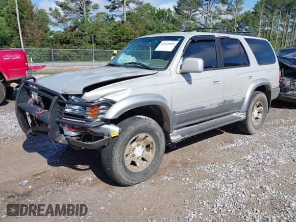 ✅ 1998 Toyota 4Runner Limited • VIN: JT3HN87R8W9009576 • Лот: 42223094. Опубликован ранее на IAAI с пробегом 253 840 миль. Бесплатный доступ к архиву аукционных продаж из США и подробный отчёт об истории автомобиля на DreamBid. Изображение 2.