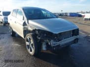 ✅ 2017 Volvo XC60 Dynamic • VIN: YV440MDR3H2095815 • Lot: 43653614. Wystawiony na IAAI z przebiegiem 31 539 mil. Bezpłatny archiwum sprzedaży aukcyjnych z USA i szczegółowy raport historii pojazdu na DreamBid. Zdjęcie 6.