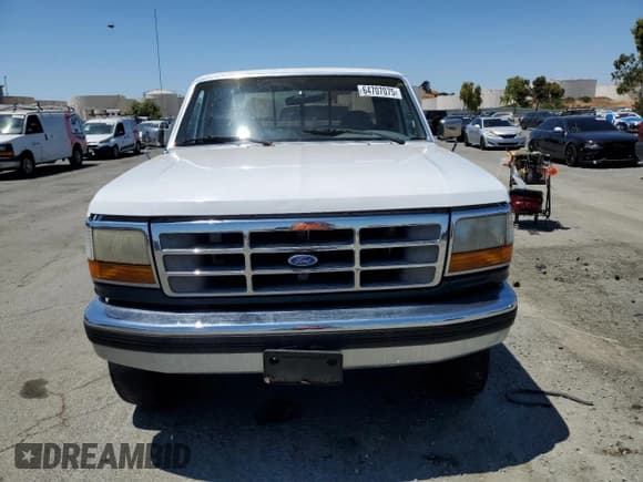 ✅ 1995 Ford F-250 • VIN: 1FTHX26G2SKC09679 • Лот: 64707075. Опубликован ранее на Copart с пробегом 148 831 миль. Бесплатный доступ к архиву аукционных продаж из США и подробный отчёт об истории автомобиля на DreamBid. Изображение 5.