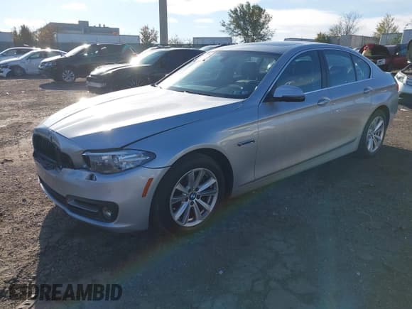 ✅ 2015 BMW 5 Series 528i xDrive • VIN: WBA5A7C50FD628710 • Lot: 43660701. Listed on IAAI with 133,009 mi. Free auction sales archive from the USA and detailed vehicle history report at DreamBid. Image 2.