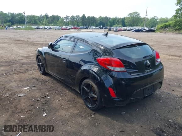 ✅ 2012 Hyundai Veloster w/Gray Int • VIN: KMHTC6AD4CU047582 • Lot: 42450222. Wystawiony na IAAI z przebiegiem 134 779 mil. Bezpłatny archiwum sprzedaży aukcyjnych z USA i szczegółowy raport historii pojazdu na DreamBid. Zdjęcie 3.