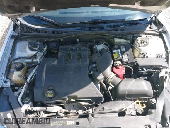 ✅ 2012 Lincoln MKZ • VIN: 3LNHL2GC4CR806090 • Lot: 43415499. Wystawiony na IAAI z przebiegiem 139 321 mil. Bezpłatny archiwum sprzedaży aukcyjnych z USA i szczegółowy raport historii pojazdu na DreamBid. Zdjęcie 10.