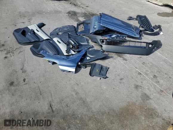 ✅ 2023 Toyota Corolla Cross L • VIN: 7MUAAAAG7PV055643 • Lot: 93307565. Listed on Copart with 32,913 mi. Free auction sales archive from the USA and detailed vehicle history report at DreamBid. Image 13.