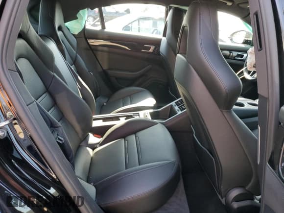 ✅ 2018 Porsche Panamera 4S • VIN: WP0AB2A72JL132800 • Lot: 49064115. Listed on Copart with 33,952 mi. Free auction sales archive from the USA and detailed vehicle history report at DreamBid. Image 10.