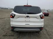 ✅ 2017 Ford Escape SE • VIN: 1FMCU0GD9HUD26468 • Lot: 93526705. Wystawiony na Copart z przebiegiem 89 076 mil. Bezpłatny archiwum sprzedaży aukcyjnych z USA i szczegółowy raport historii pojazdu na DreamBid. Zdjęcie 6.