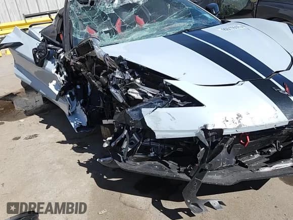 ✅ 2023 Chevrolet Corvette 2LT • VIN: 1G1YB2D42P5112388 • Lot: 89719315. Wystawiony na Copart z przebiegiem Nie podano. Bezpłatny archiwum sprzedaży aukcyjnych z USA i szczegółowy raport historii pojazdu na DreamBid. Zdjęcie 14.