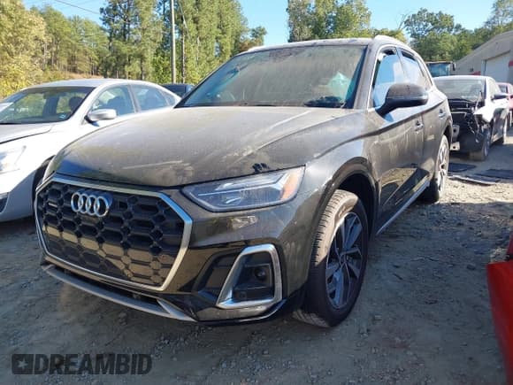 ✅ 2023 Audi Q5 S line Premium Plus • VIN: WA1EAAFY3P2142535 • Lot: 43327484. Wystawiony na IAAI z przebiegiem 14 845 mil. Bezpłatny archiwum sprzedaży aukcyjnych z USA i szczegółowy raport historii pojazdu na DreamBid. Zdjęcie 17.