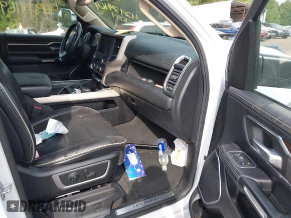 ✅ 2021 Ram 1500 Laramie • VIN: 1C6SRFJT7MN756886 • Lot: 42979169. Wystawiony na IAAI z przebiegiem 82 927 mil. Bezpłatny archiwum sprzedaży aukcyjnych z USA i szczegółowy raport historii pojazdu na DreamBid. Zdjęcie 5.