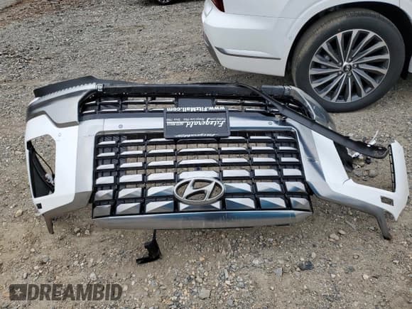 ✅ 2025 Hyundai Palisade Calligraphy • VIN: KM8R7DGE0SU853856 • Лот: 82963644. Опубликован ранее на Copart с пробегом 99 миль. Бесплатный доступ к архиву аукционных продаж из США и подробный отчёт об истории автомобиля на DreamBid. Изображение 13.