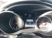 ✅ 2019 Mercedes-Benz GLC 300 • VIN: WDC0G4KB1KV178713 • Lot: 43402983. Wystawiony na IAAI z przebiegiem 63 350 mil. Bezpłatny archiwum sprzedaży aukcyjnych z USA i szczegółowy raport historii pojazdu na DreamBid. Zdjęcie 7.