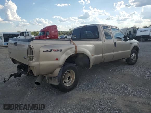 ✅ 1999 Ford F-350 XL • VIN: 1FTWX33F0XEB46970 • Лот: 84761085. Опубликован ранее на Copart с пробегом 305 041 миль. Бесплатный доступ к архиву аукционных продаж из США и подробный отчёт об истории автомобиля на DreamBid. Изображение 3.