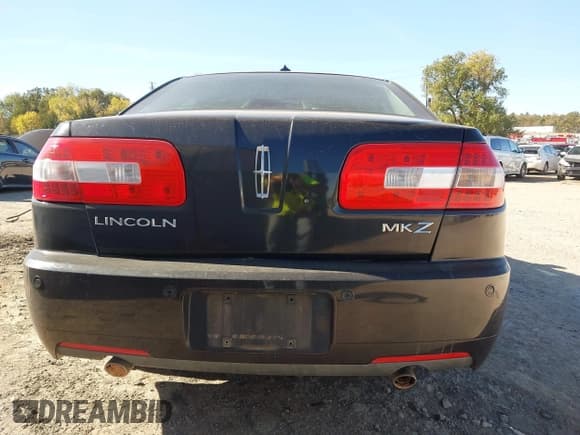 ✅ 2009 Lincoln MKZ • VIN: 3LNHM26T69R627895 • Lot: 43598746. Listed on IAAI with 218,104 mi. Free auction sales archive from the USA and detailed vehicle history report at DreamBid. Image 16.
