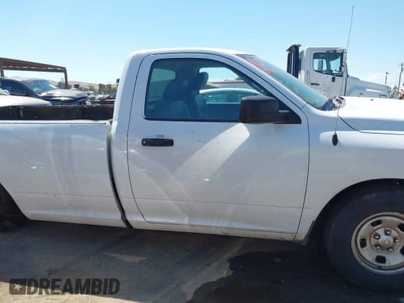 2016 Ram 1500 Tradesman with VIN 3C6JR6DG6GG171790, listed as a IAAI auction lot 43065455 with 158,190 mi miles and . Bid and sale history available at DreamBid. Image 14.