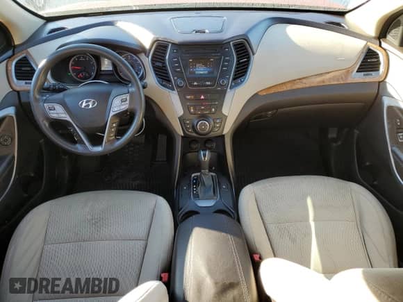 2015 Hyundai Santa Fe с VIN 5XYZU3LB2FG243581, выставлен на аукционе Copart как лот 90817795 с пробегом 284 919 миль миль и Списание • Salvage title. История ставок и продаж доступна на DreamBid. Изображение 8.