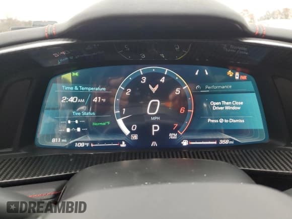 ✅ 2024 Chevrolet Corvette 2LT • VIN: 1G1YB2D48R5100264 • Lot: 92782875. Wystawiony na Copart z przebiegiem 811 mil. Bezpłatny archiwum sprzedaży aukcyjnych z USA i szczegółowy raport historii pojazdu na DreamBid. Zdjęcie 9.