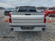 ✅ 2019 Chevrolet Silverado 1500 RST • VIN: 3GCPWDED4KG288488 • Lot: 93278525. Wystawiony na Copart z przebiegiem 118 678 mil. Bezpłatny archiwum sprzedaży aukcyjnych z USA i szczegółowy raport historii pojazdu na DreamBid. Zdjęcie 6.