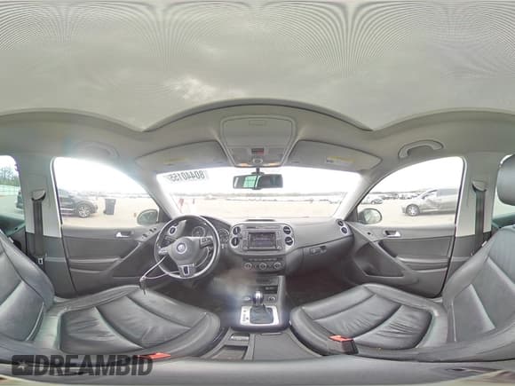 ✅ 2017 Volkswagen Tiguan Sport • VIN: WVGTV7AX5HK015656 • Lot: 80440155. Listed on Copart with 78,462 mi. Free auction sales archive from the USA and detailed vehicle history report at DreamBid. Image 15.