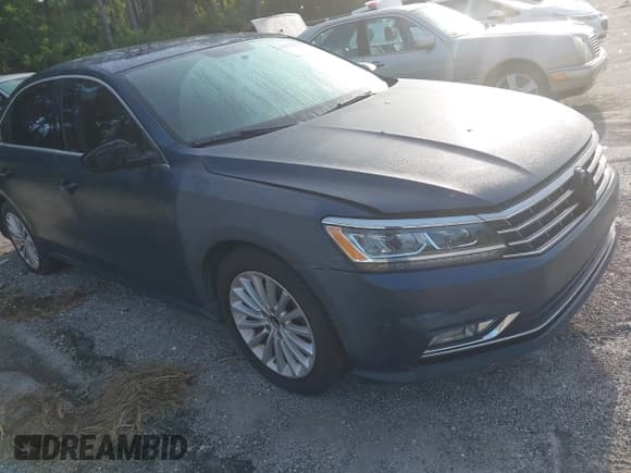 ✅ 2018 Volkswagen Passat SE • VIN: 1VWBA7A3XJC011916 • Lot: 43071923. Listed on IAAI with Not provided. Free auction sales archive from the USA and detailed vehicle history report at DreamBid. Image 17.