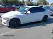 2014 BMW 3 Series 320i с VIN WBA3B1C58EP678625, выставлен на аукционе IAAI как лот 43599282 с пробегом 103 000 миль миль и . История ставок и продаж доступна на DreamBid. Изображение 2.