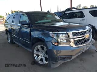 ✅ 2019 Chevrolet Suburban LT • VIN: 1GNSCHKC0KR164263 • Lot: 42628223. Wystawiony na IAAI z przebiegiem 63 895 mil. Bezpłatny archiwum sprzedaży aukcyjnych z USA i szczegółowy raport historii pojazdu na DreamBid. Zdjęcie 1.