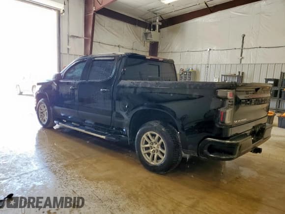 ✅ 2019 Chevrolet Silverado 1500 RST • VIN: 1GCUWDED8KZ162492 • Lot: 68530545. Listed on Copart with 105,292 mi. Free auction sales archive from the USA and detailed vehicle history report at DreamBid. Image 2.