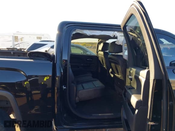 ✅ 2014 GMC Sierra 1500 Denali • VIN: 3GTU2WEJ4EG483351 • Lot: 43632845. Listed on IAAI with 154,614 mi. Free auction sales archive from the USA and detailed vehicle history report at DreamBid. Image 8.
