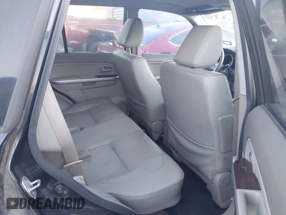 ✅ 2008 Suzuki Grand Vitara Luxury • VIN: JS3TE947X84101482 • Lot: 43524572. Wystawiony na IAAI z przebiegiem 172 307 mil. Bezpłatny archiwum sprzedaży aukcyjnych z USA i szczegółowy raport historii pojazdu na DreamBid. Zdjęcie 8.