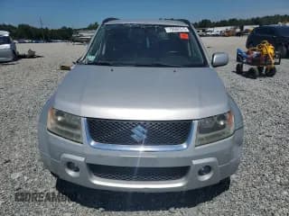 ✅ 2006 Suzuki Grand Vitara Premium • VIN: JS3TE943264101700 • Lot: 70592575. Wystawiony na Copart z przebiegiem 106 526 mil. Bezpłatny archiwum sprzedaży aukcyjnych z USA i szczegółowy raport historii pojazdu na DreamBid. Zdjęcie 5.