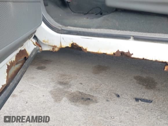 ✅ 2004 Ford F-250 XL • VIN: 1FTNX20S54EB44229 • Lot: 42118078. Listed on IAAI with 197,719 mi. Free auction sales archive from the USA and detailed vehicle history report at DreamBid. Image 12.