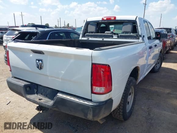 ✅ 2019 Ram 1500 Tradesman • VIN: 1C6RR6FG9KS740231 • Lot: 42739291. Listed on IAAI with 74,117 mi. Free auction sales archive from the USA and detailed vehicle history report at DreamBid. Image 4.