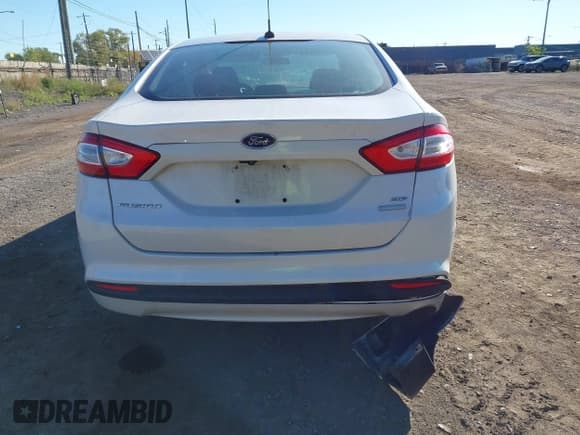 ✅ 2016 Ford Fusion SE • VIN: 1FA6P0HD7G5131121 • Lot: 43373583. Listed on IAAI with 85,912 mi. Free auction sales archive from the USA and detailed vehicle history report at DreamBid. Image 16.