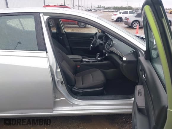 ✅ 2024 Nissan Altima SV • VIN: 1N4BL4DVXRN390947 • Lot: 43825934. Listed on IAAI with 56,254 mi. Free auction sales archive from the USA and detailed vehicle history report at DreamBid. Image 5.