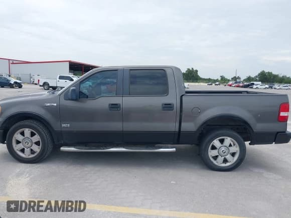 ✅ 2008 Ford F-150 XLT • VIN: 1FTPW12V88KD16435 • Lot: 42410930. Listed on IAAI with 177,559 mi. Free auction sales archive from the USA and detailed vehicle history report at DreamBid. Image 14.