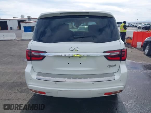 ✅ 2018 Infiniti QX80 • VIN: JN8AZ2NF1J9665199 • Lot: 40982814. Listed on IAAI with 100,705 mi. Free auction sales archive from the USA and detailed vehicle history report at DreamBid. Image 16.