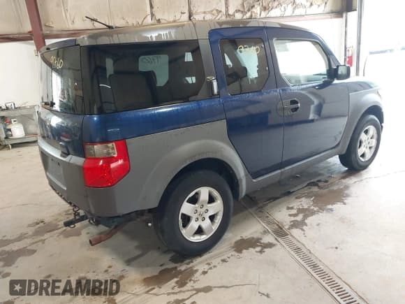 ✅ 2003 Honda Element EX • VIN: 5J6YH175X3L001995 • Лот: 42419760. Опубликован ранее на IAAI с пробегом 172 175 миль. Бесплатный доступ к архиву аукционных продаж из США и подробный отчёт об истории автомобиля на DreamBid. Изображение 4.