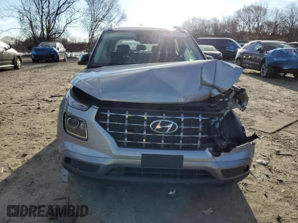 ✅ 2024 Hyundai Venue SEL • VIN: KMHRC8A36RU328501 • Lot: 45245895. Listed on Copart with 11,280 mi. Free auction sales archive from the USA and detailed vehicle history report at DreamBid. Image 5.