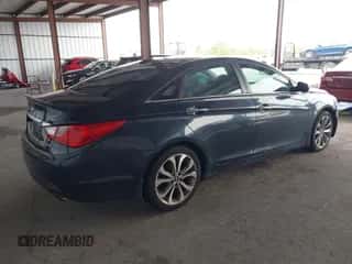 2013 Hyundai Sonata Limited with VIN 5NPEC4AB3DH676200, listed as a IAAI auction lot 43402903 with 171,243 mi miles and . Bid and sale history available at DreamBid. Image 4.