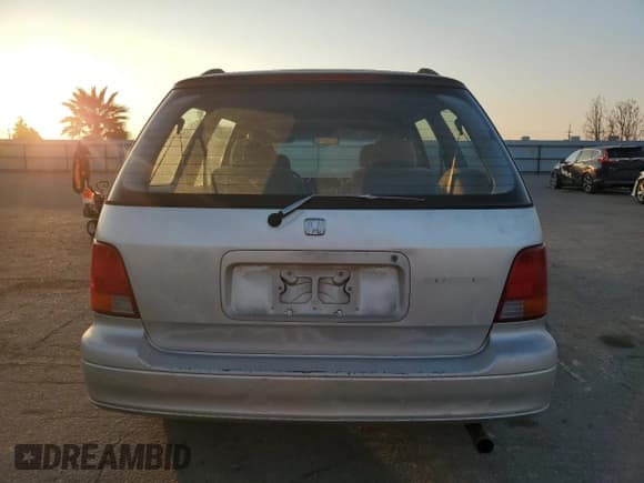 ✅ 1997 Honda Odyssey • VIN: JHMRA1842VC003732 • Lot: 86205204. Listed on Copart with 136,693 mi. Free auction sales archive from the USA and detailed vehicle history report at DreamBid. Image 6.