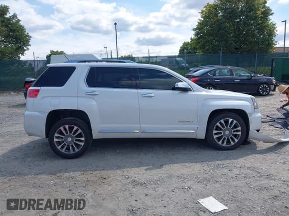 ✅ 2016 GMC Terrain Denali • VIN: 2GKFLVE35G6247005 • Lot: 43173514. Listed on IAAI with 168,004 mi. Free auction sales archive from the USA and detailed vehicle history report at DreamBid. Image 13.