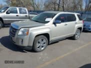 ✅ 2015 GMC Terrain SLT • VIN: 2GKFLXE37F6412840 • Лот: 41979504. Опубликован ранее на IAAI с пробегом 146 744 миль. Бесплатный доступ к архиву аукционных продаж из США и подробный отчёт об истории автомобиля на DreamBid. Изображение 2.